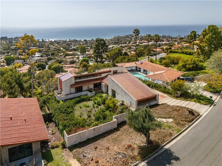 Property Photo:  2329 Via Olivera  CA 90274 