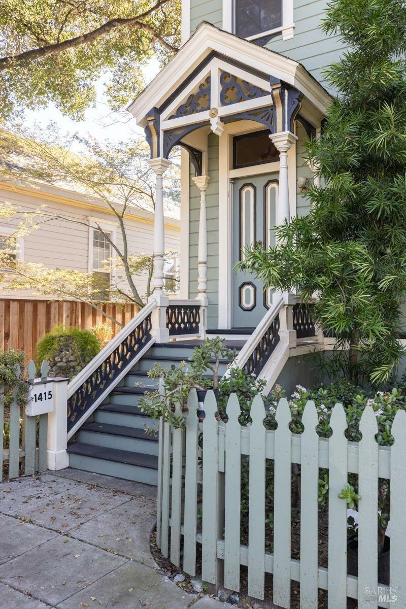 Property Photo: 1415 Earl Street CA 94559