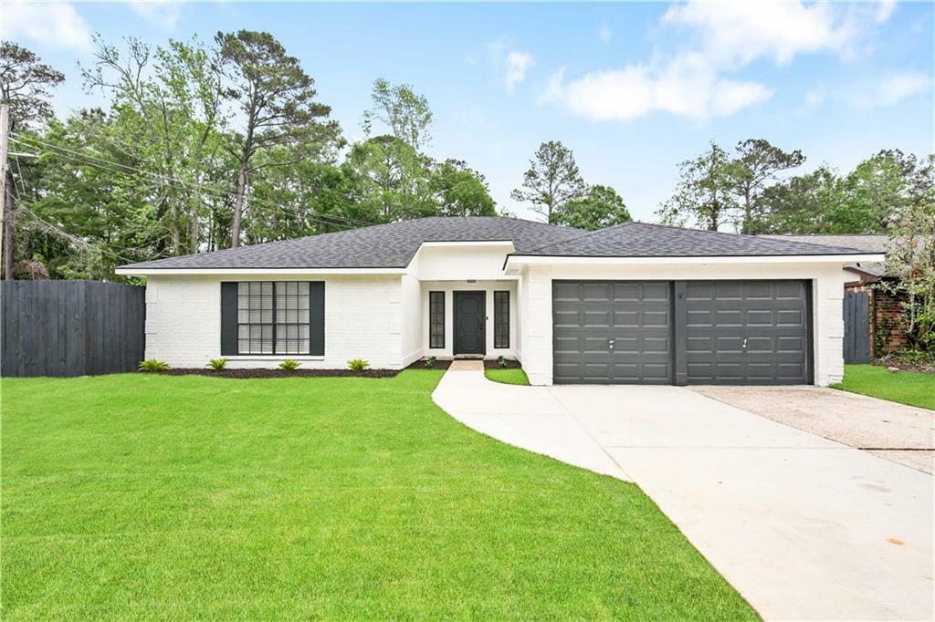 Property Photo: 146 Bluefield Drive LA 70458