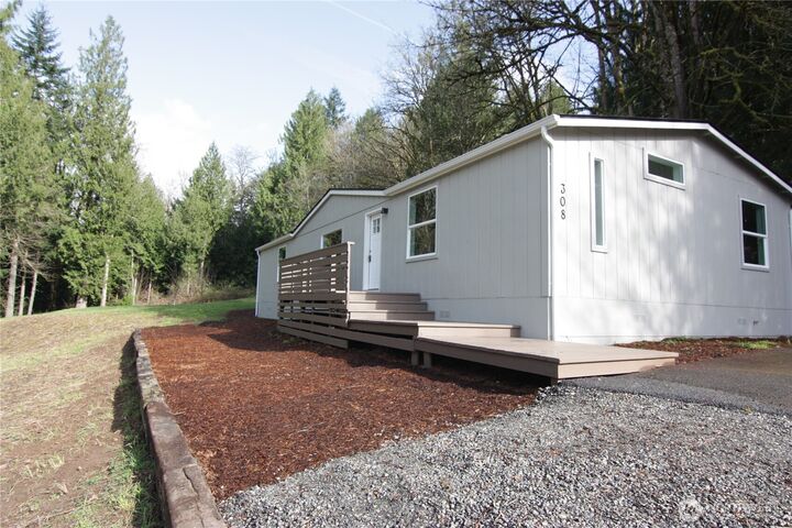 308  Cunningham Road  Kelso WA 98626 photo