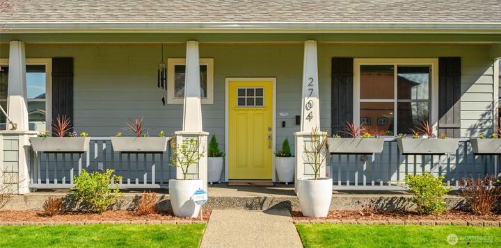 Property Photo:  2704  Kulshan Street  WA 98225 