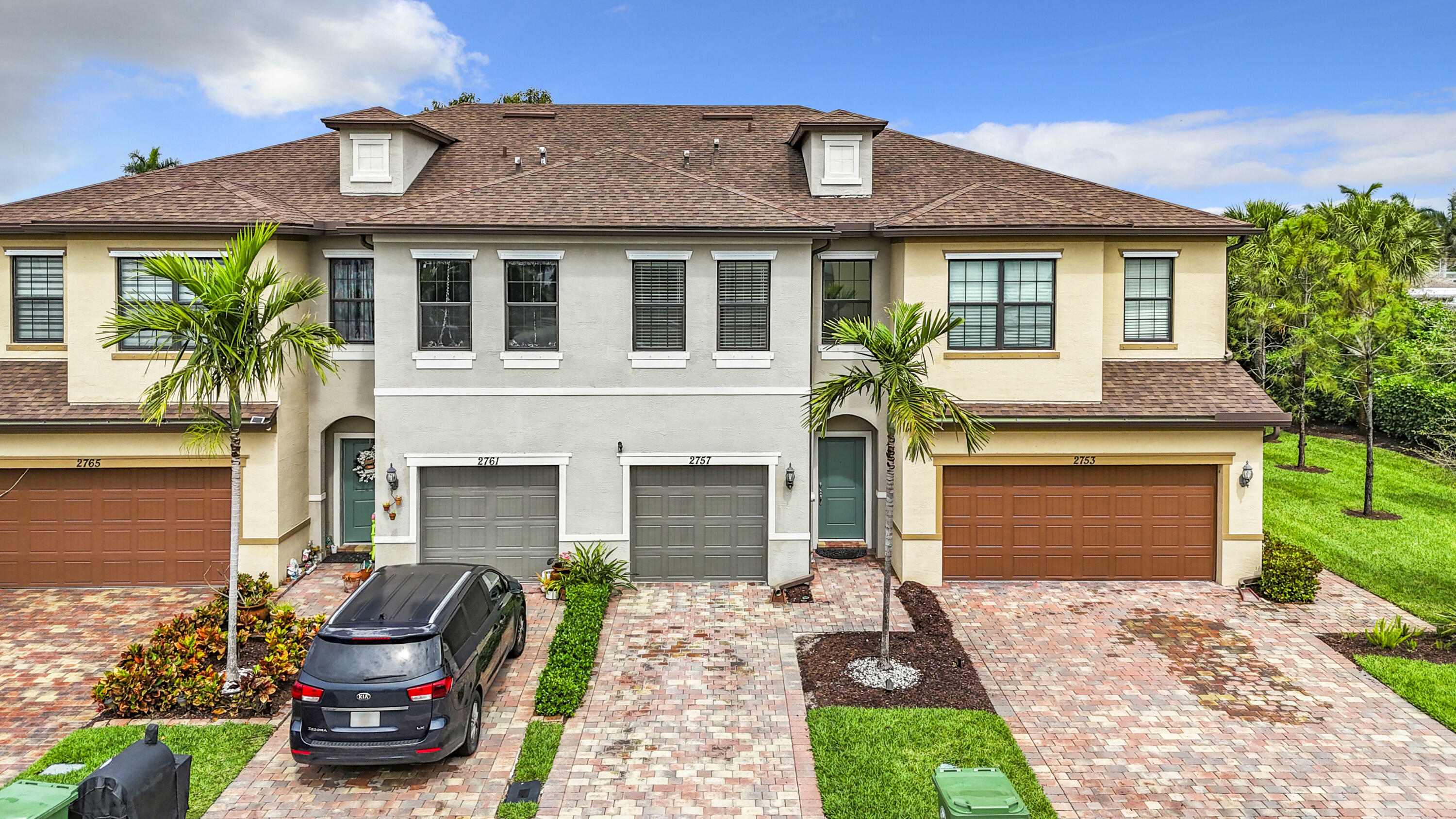 Property Photo: 2757 Troubadour Street FL 33406
