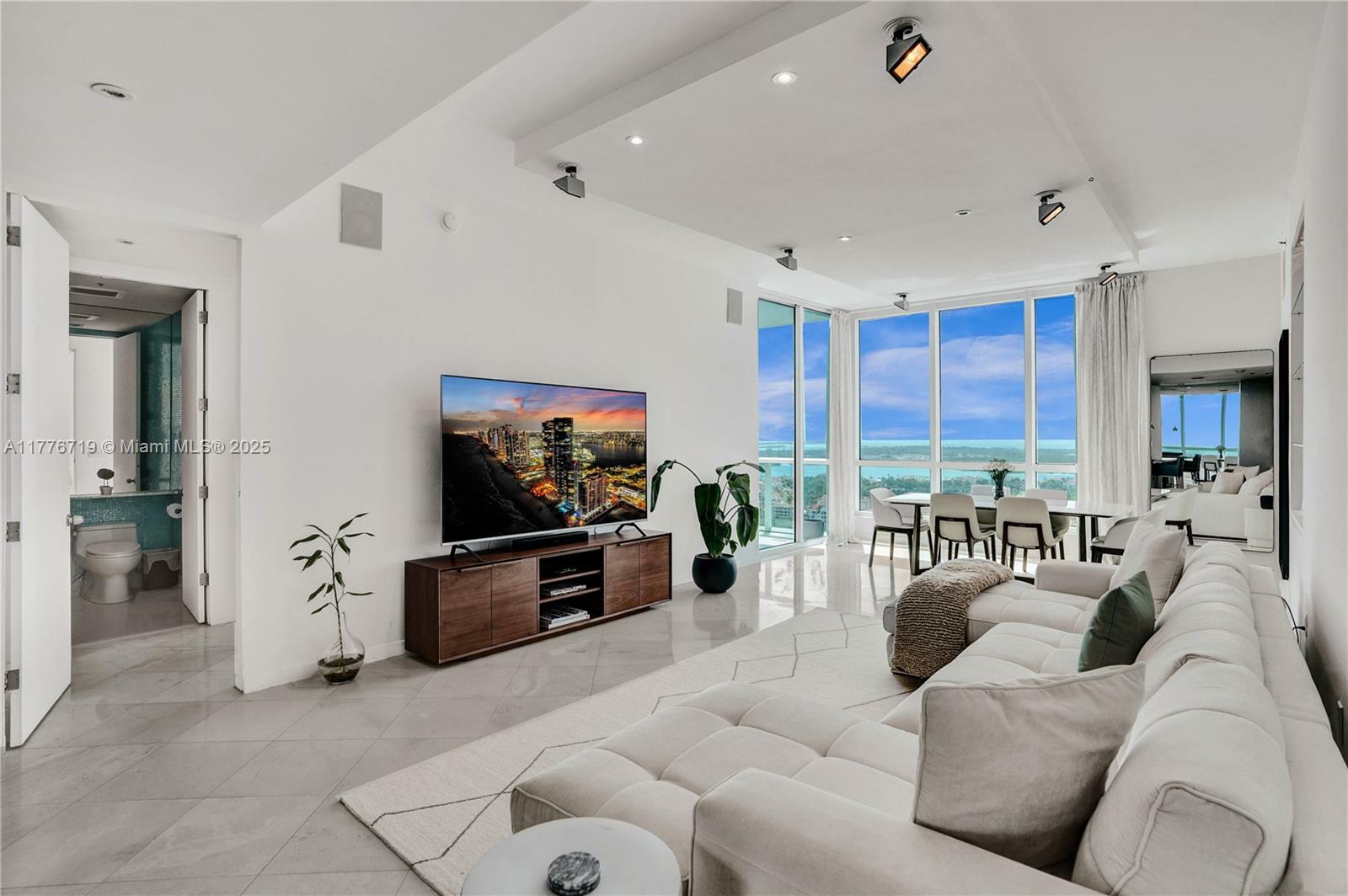 100 S Pointe Dr 3102  Miami Beach FL 33139 photo