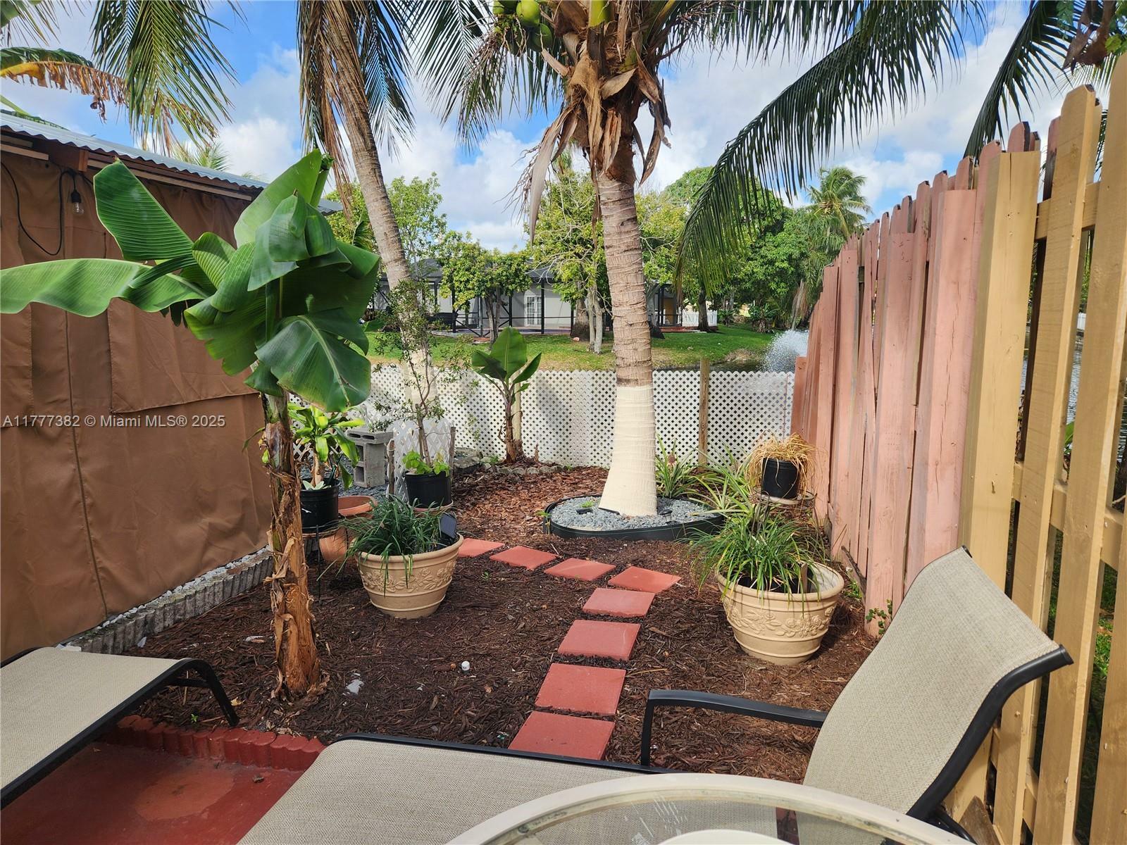 Property Photo:  4001 NW 46th Way 1  FL 33319 