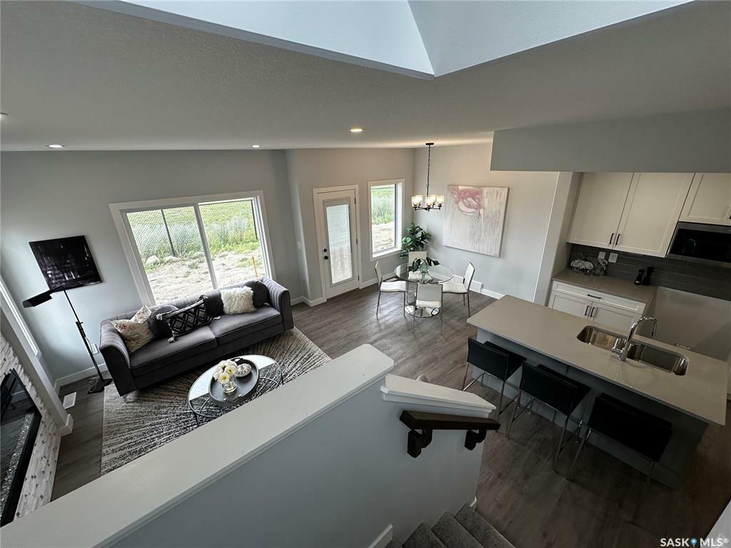 Property Photo: 532 Myles Heidt Manor SK S7W 0Z4