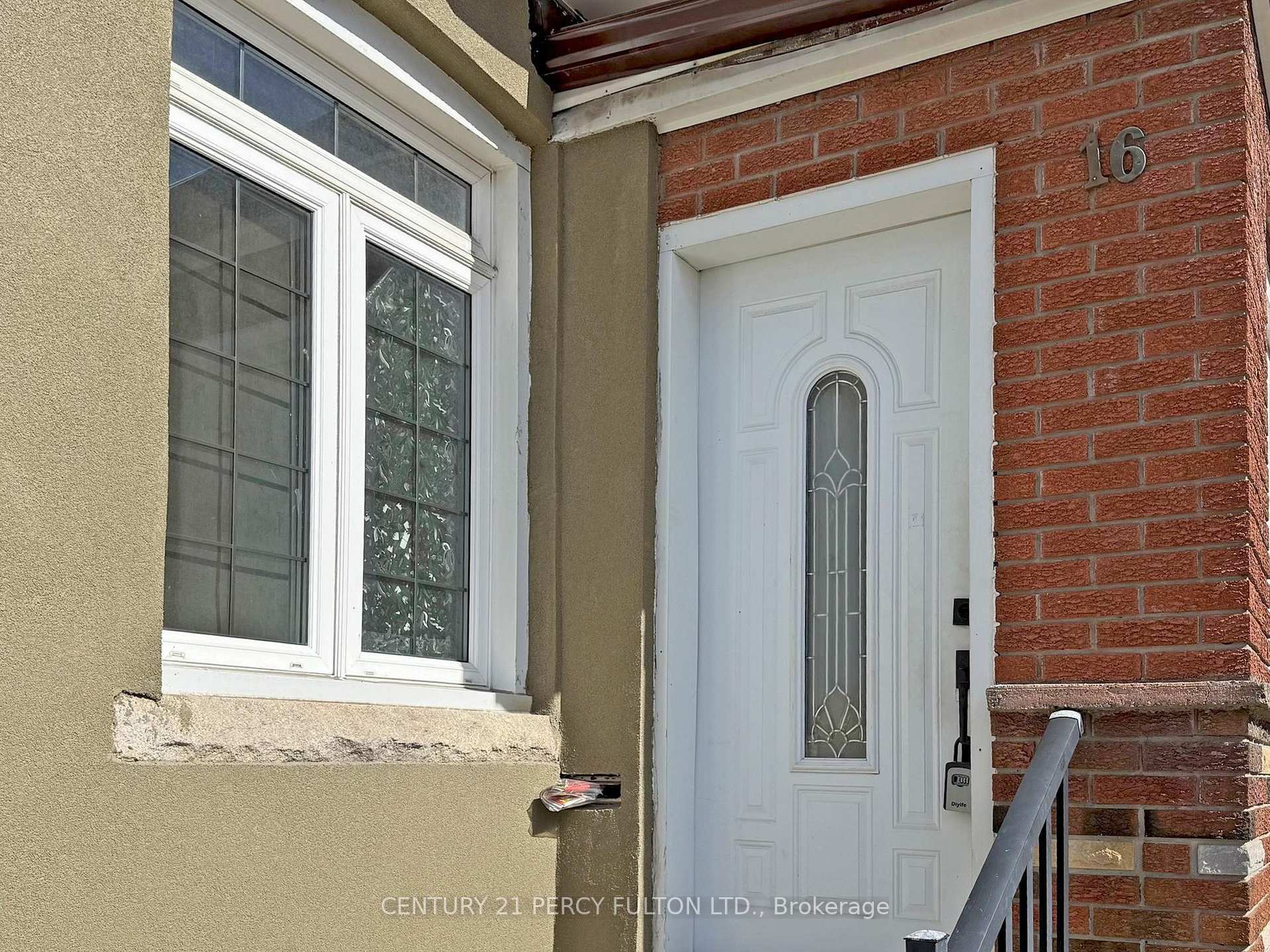 Property Photo: 16 Archer Street ON M6H 1J2