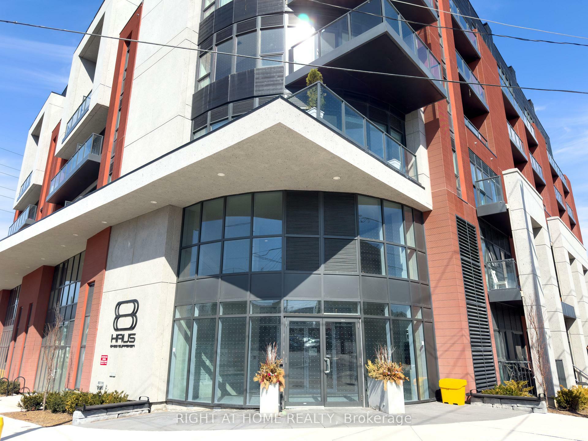 Property Photo: 2433 Dufferin Street 211 ON M6E 0B4