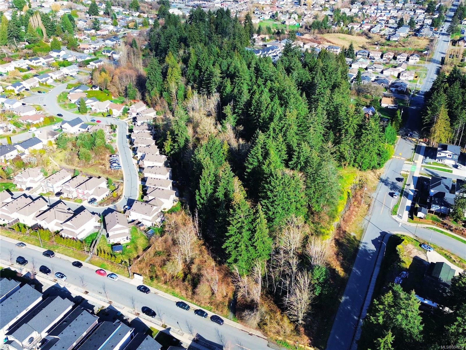 Property Photo: 1015 Park Ave BC V9R 4J5