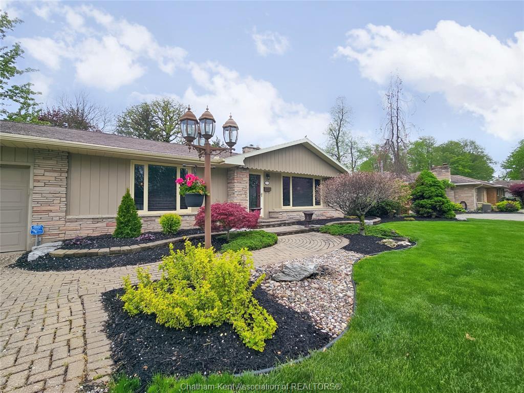 Property Photo: 85 Lynnwood Drive ON N7M 5J4