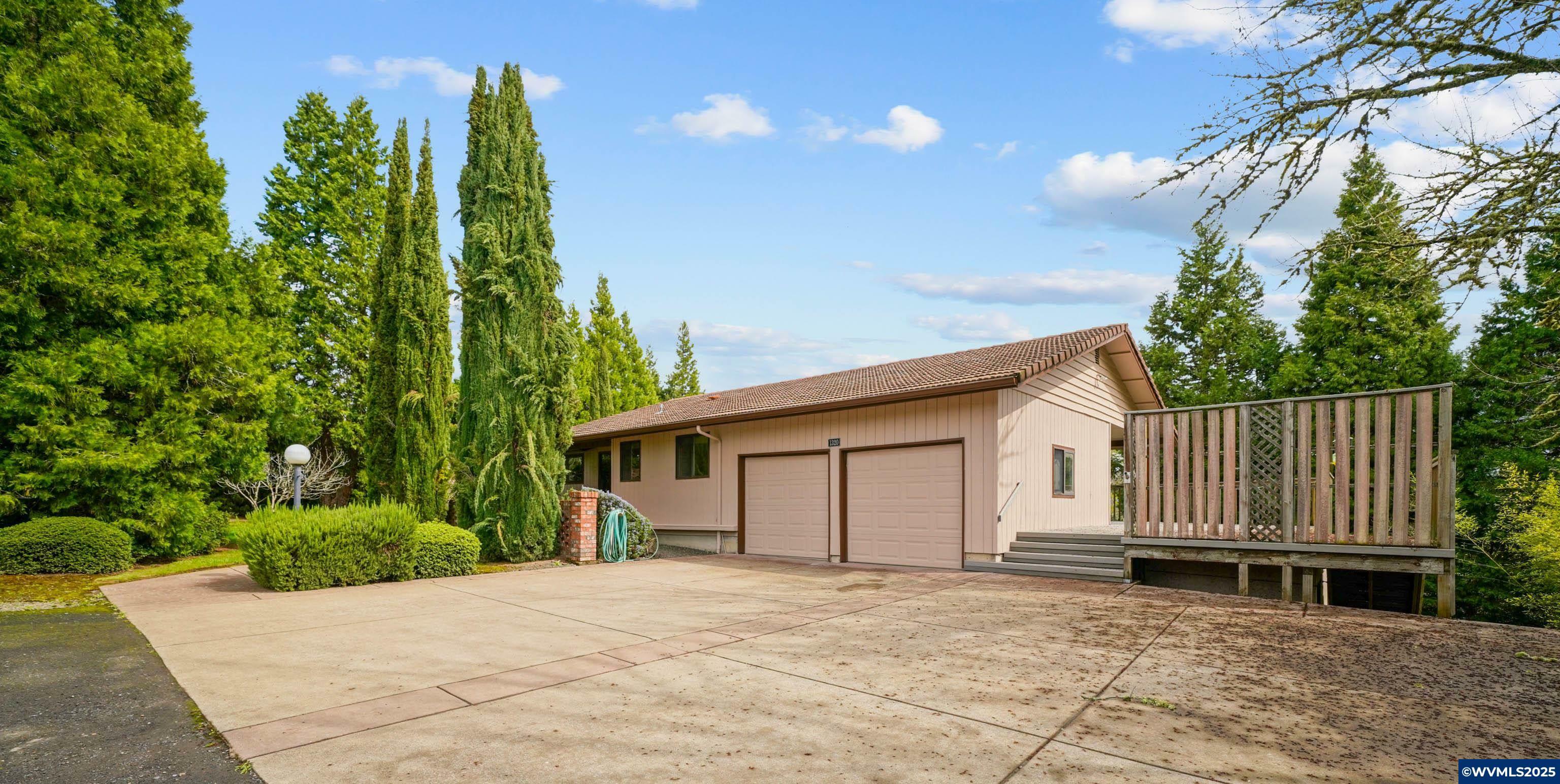 Property Photo: 1320 Gibson Hill Rd NW OR 97321