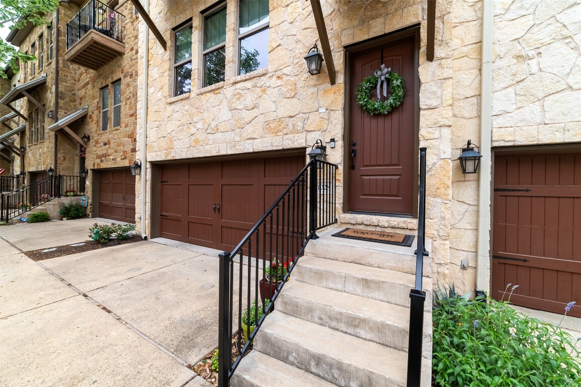 Property Photo: 1028 Highknoll Lane TX 78628