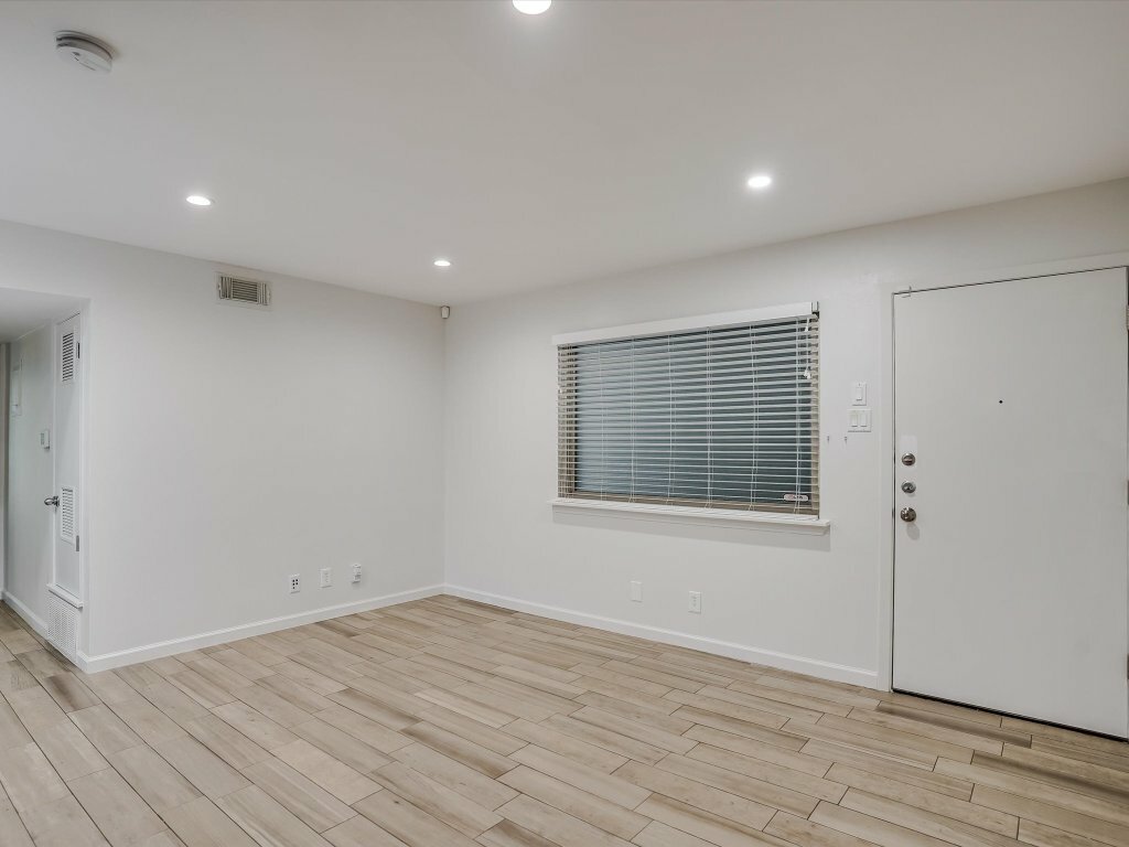 Property Photo: 2303 East Side Drive 212 TX 78704