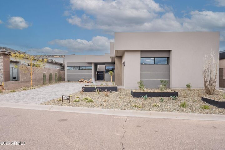 Property Photo:  37200 N Cave Creek Road 1019  AZ 85262 