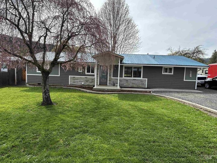 Property Photo:  139 119th St.  ID 83544 