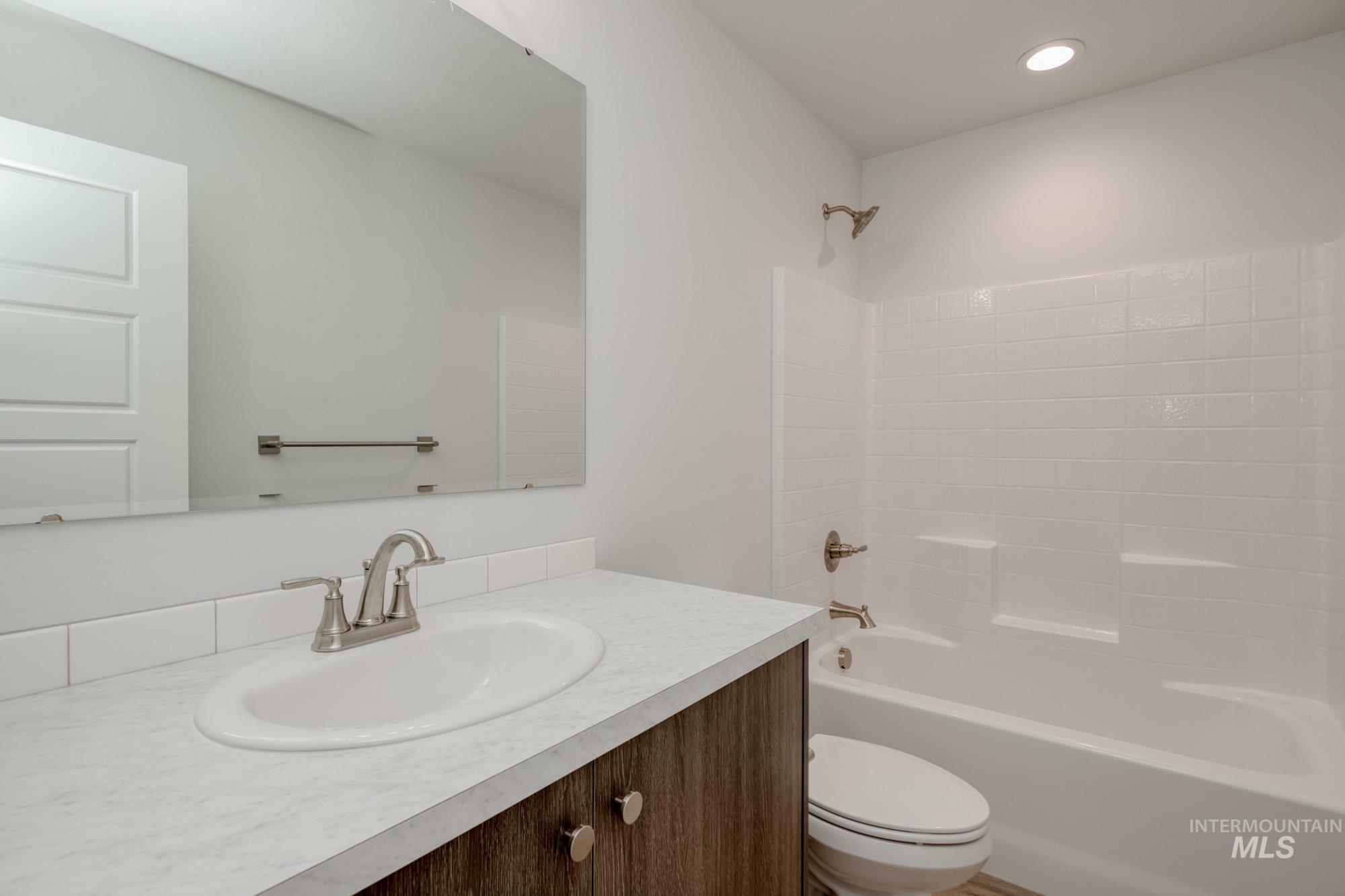 Property Photo: 5490 S Memory Pl ID 83642