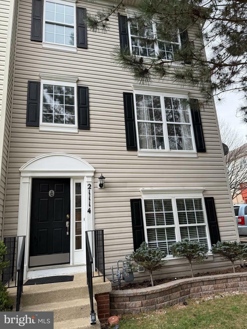 Property Photo: 21114 Futura Court 78 MD 20876