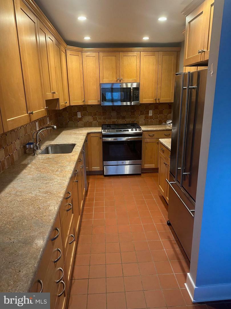 Property Photo: 42 Rebecca Ct NJ 08628