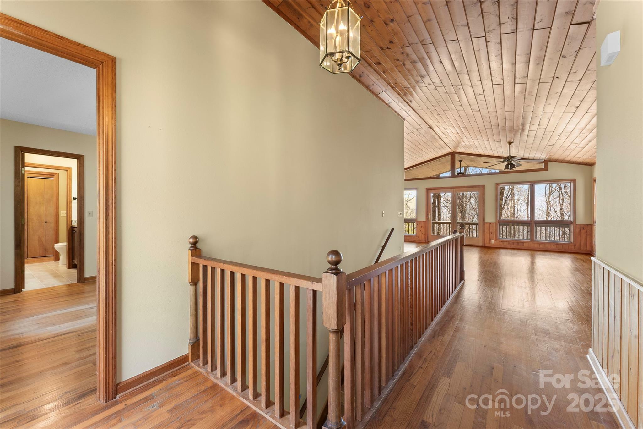 Property Photo: 1 Sleepy Hollow Drive NC 28751