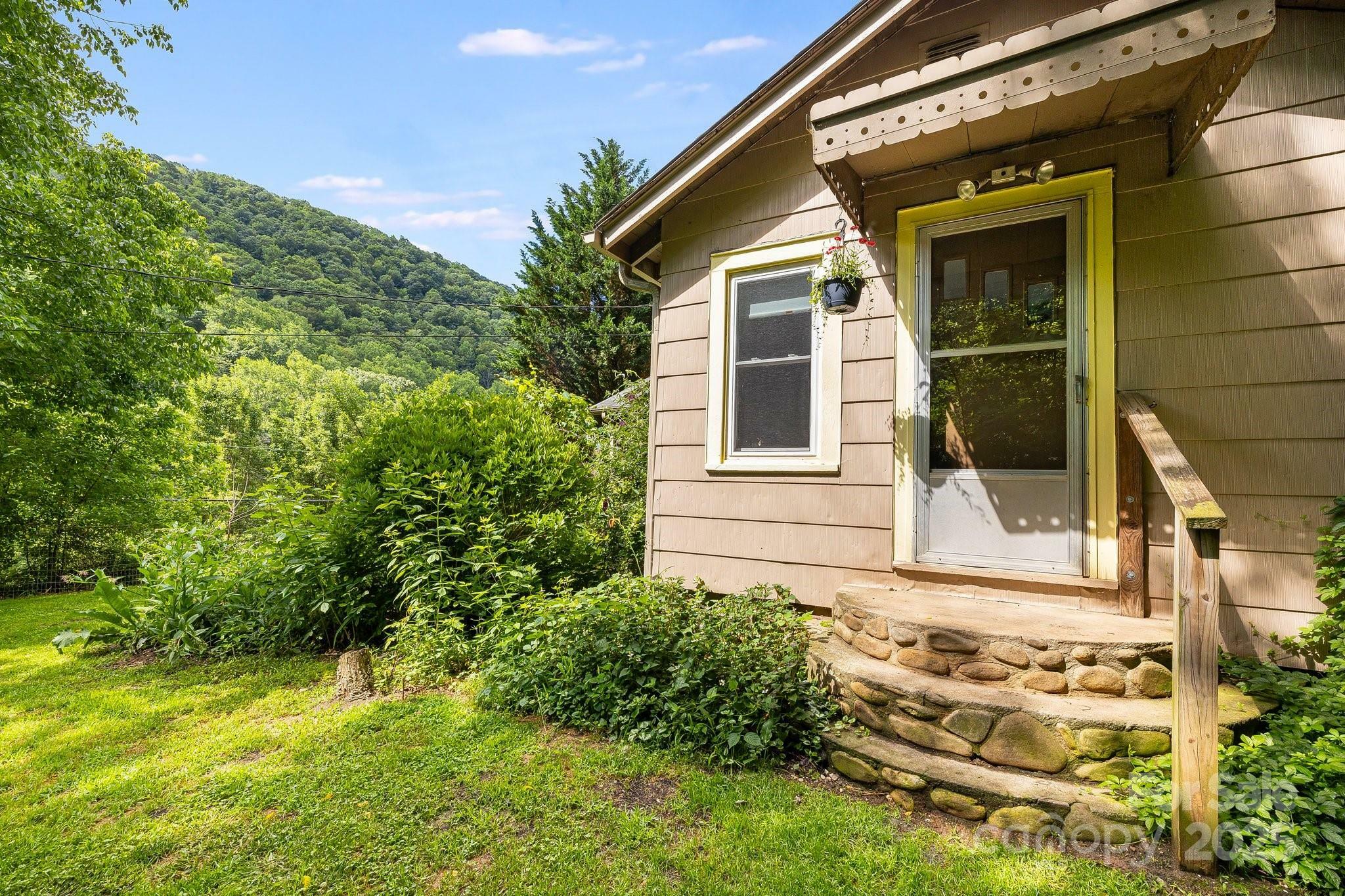1041 Groundhog Road  Canton NC 28716 photo
