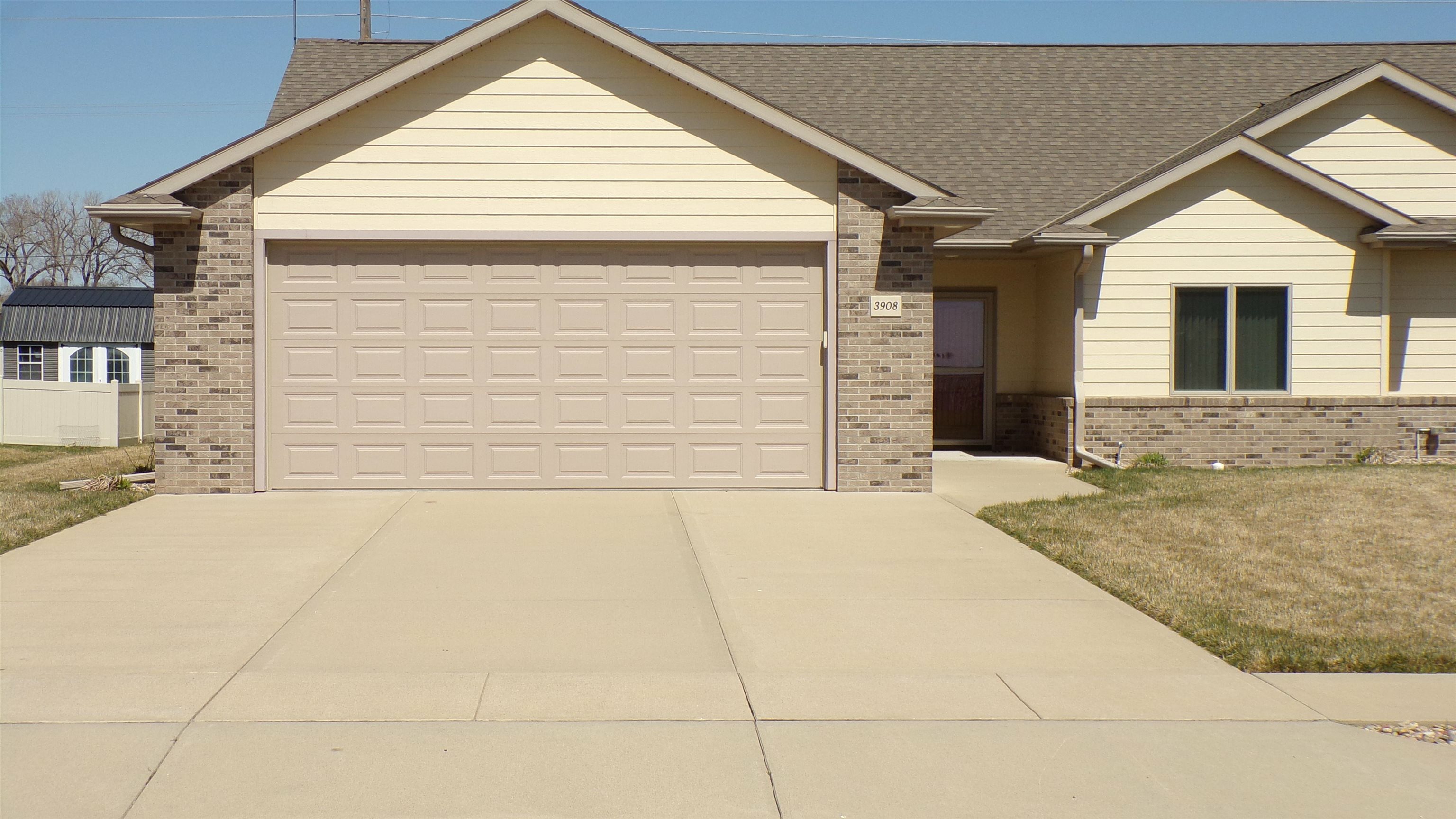 Property Photo: 3908 53rd Street NE 68601