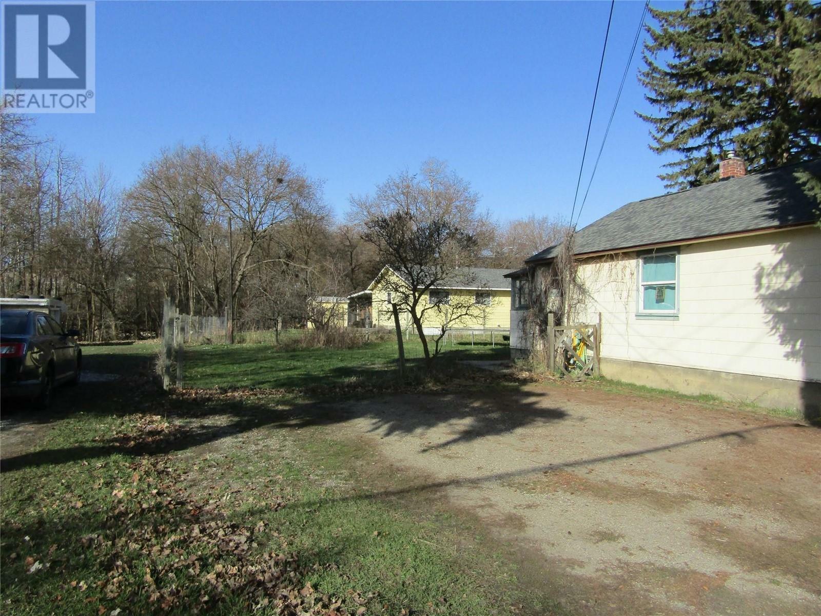 Property Photo: 7485 7th Street BC V0H 1H0