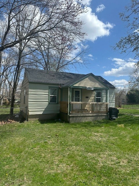 Property Photo: 1650 N Dennis Avenue IL 62526