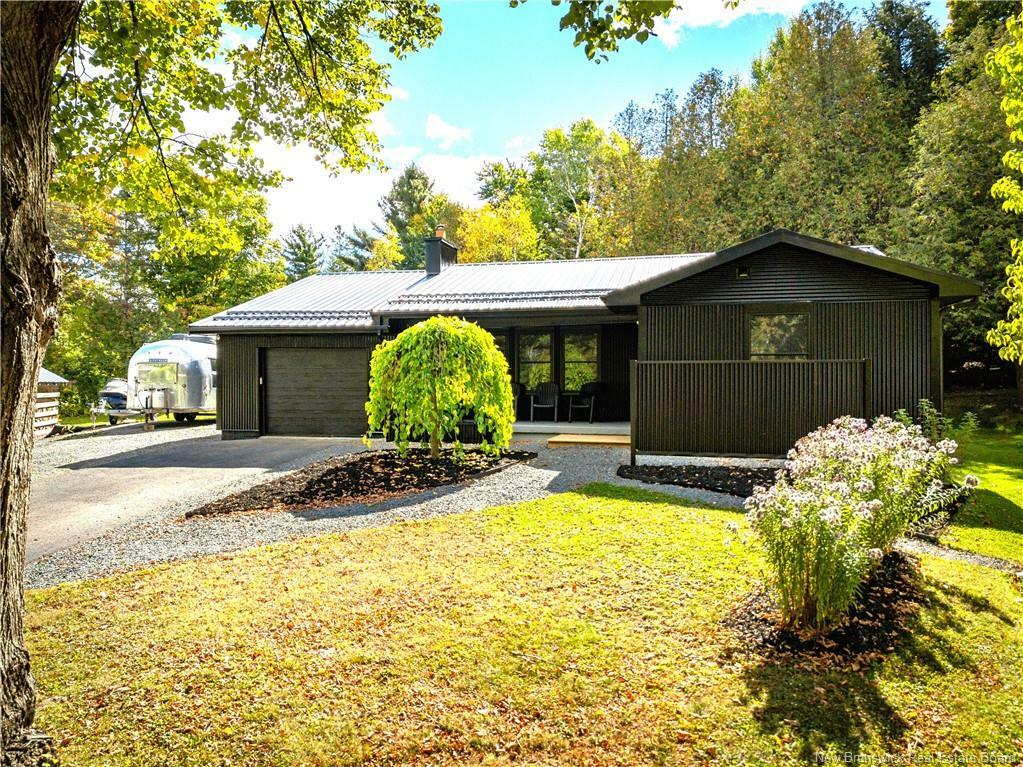 Property Photo: 34 Simcoe Court NB E3B 2W9