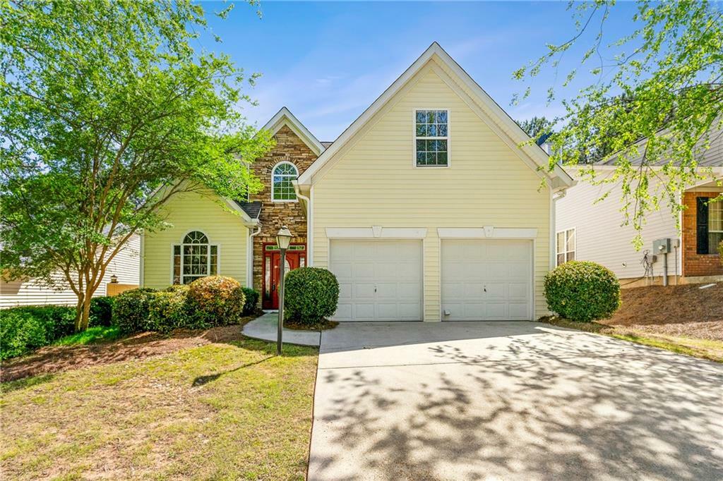 Property Photo: 545 Goldfinch Way GA 30281