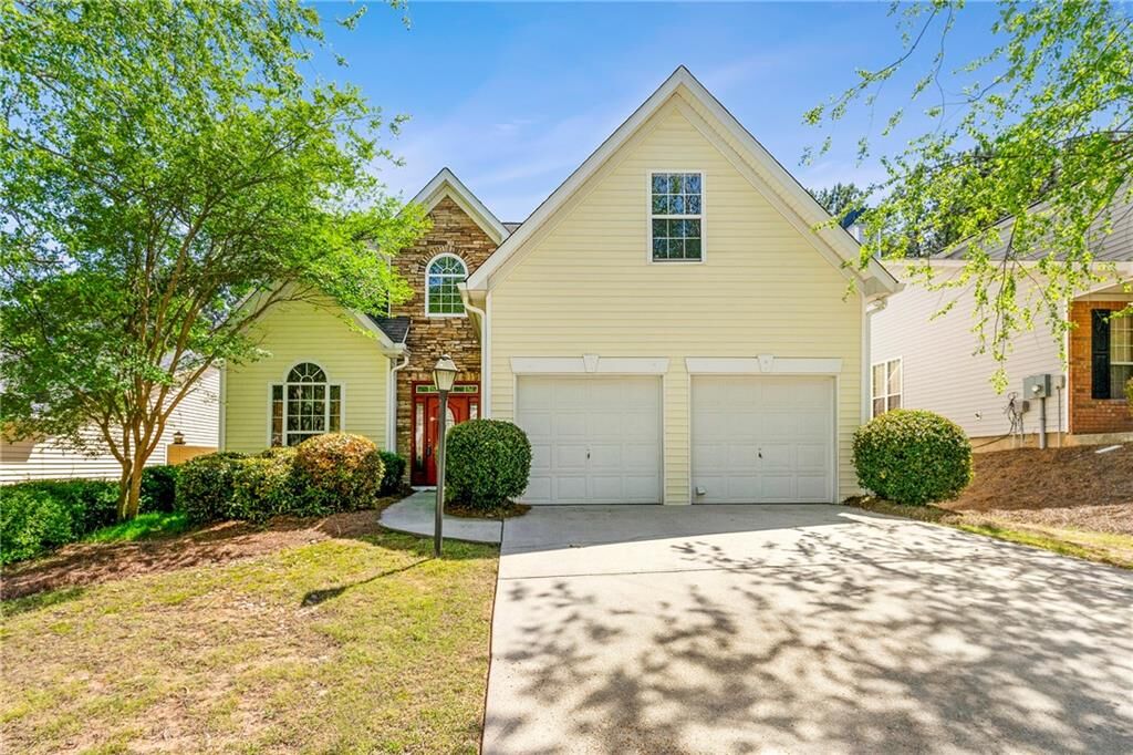 Property Photo:  545 Goldfinch Way  GA 30281 