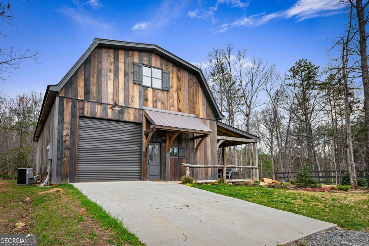 Property Photo: 174 Bear Hollow Drive GA 30559
