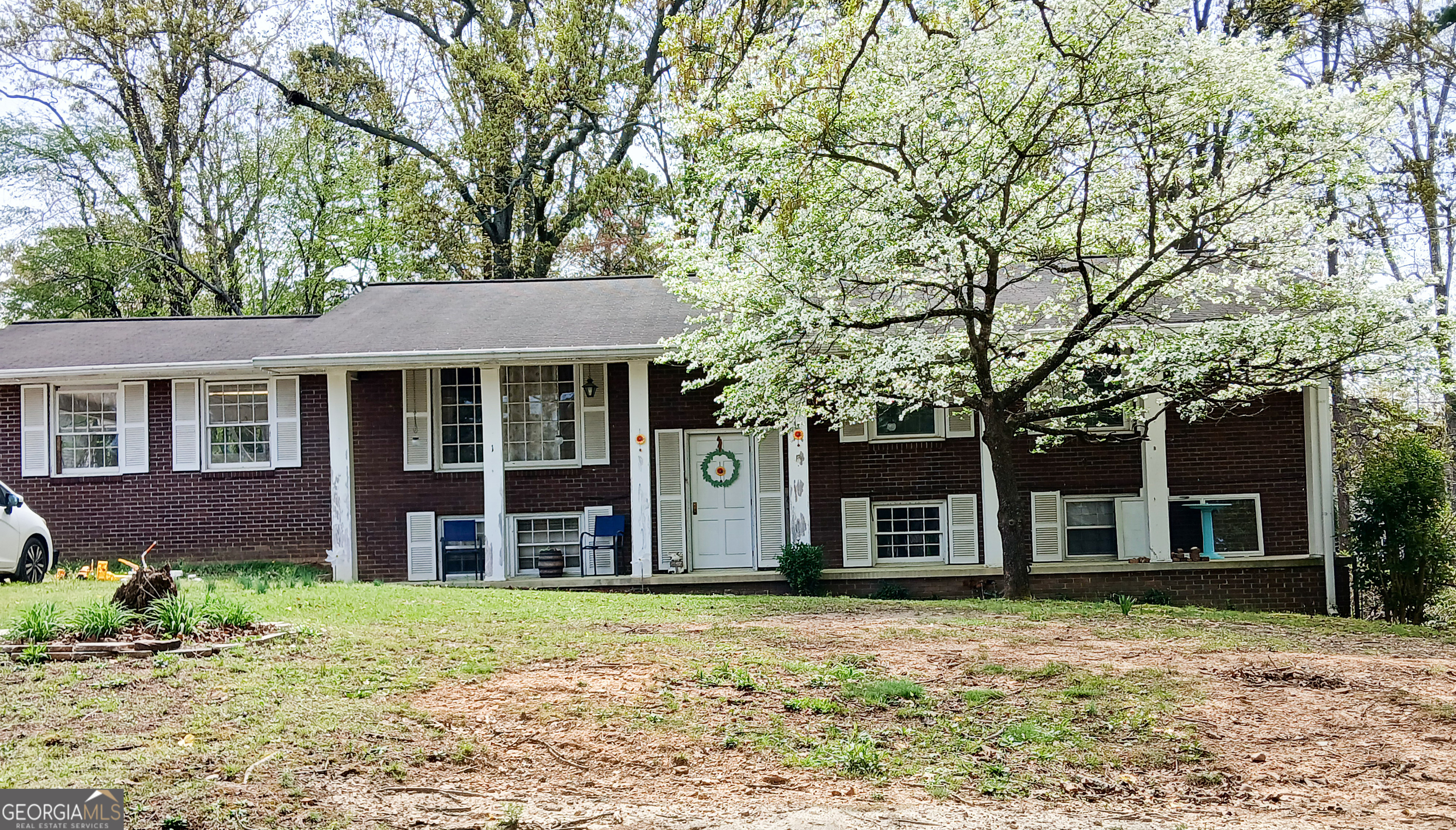 Property Photo: 1 Seven Hills Place SW GA 30165