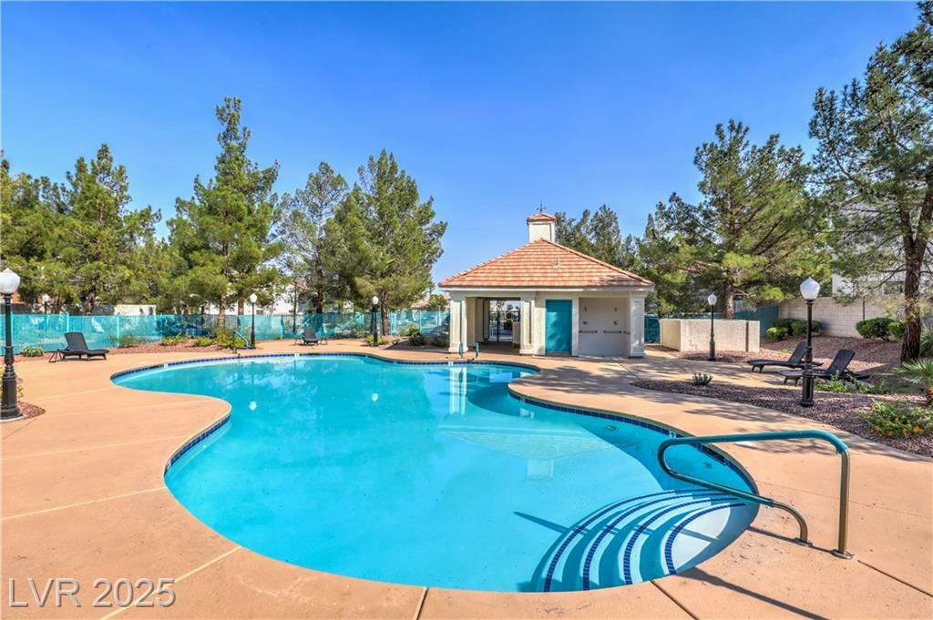 Property Photo: 8861 Hampton Green Avenue NV 89129