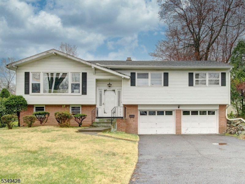 631 Walnut St  Washington Twp. NJ 07676 photo