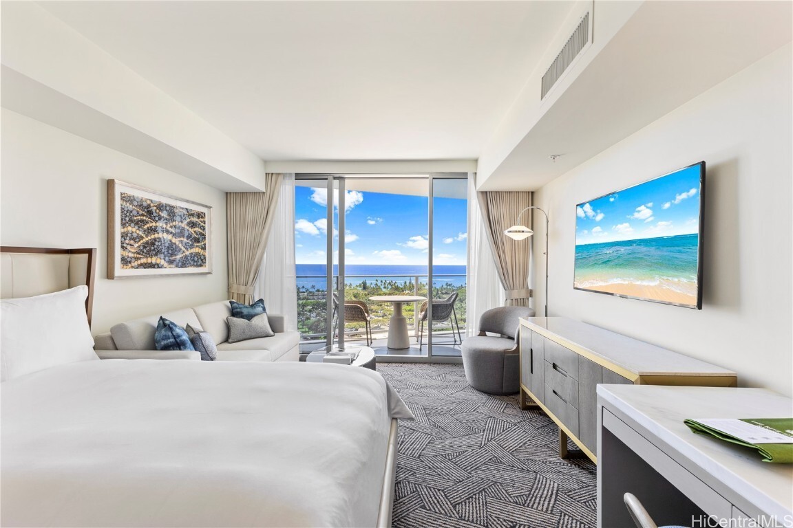 Property Photo: 383 Kalaimoku Street 2012 HI 96815