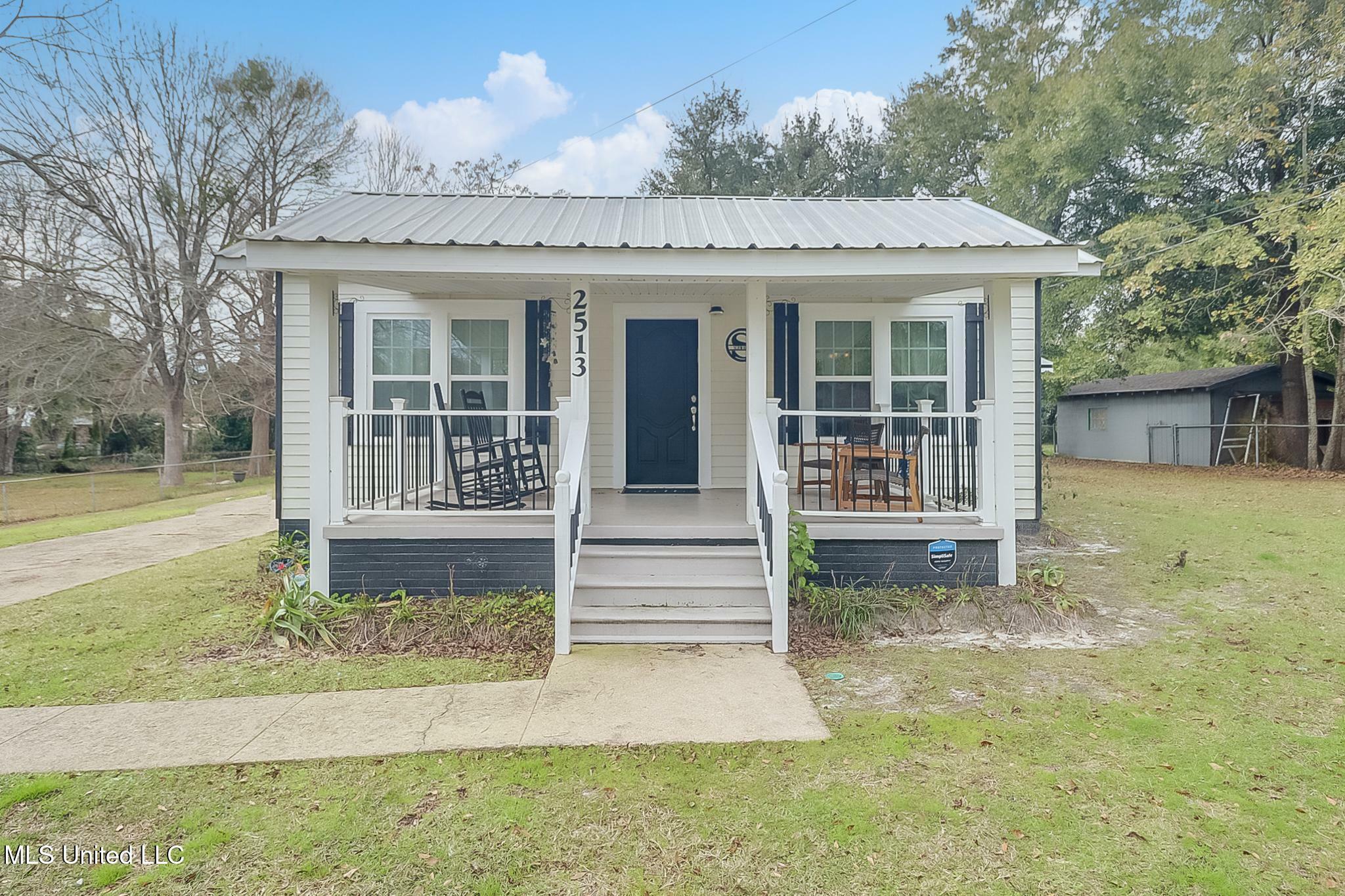 Property Photo: 2513 Joan Avenue MS 39501