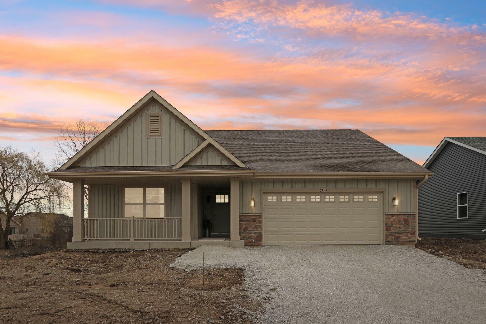 Property Photo: 6101 Fox Run Ln WI 53406