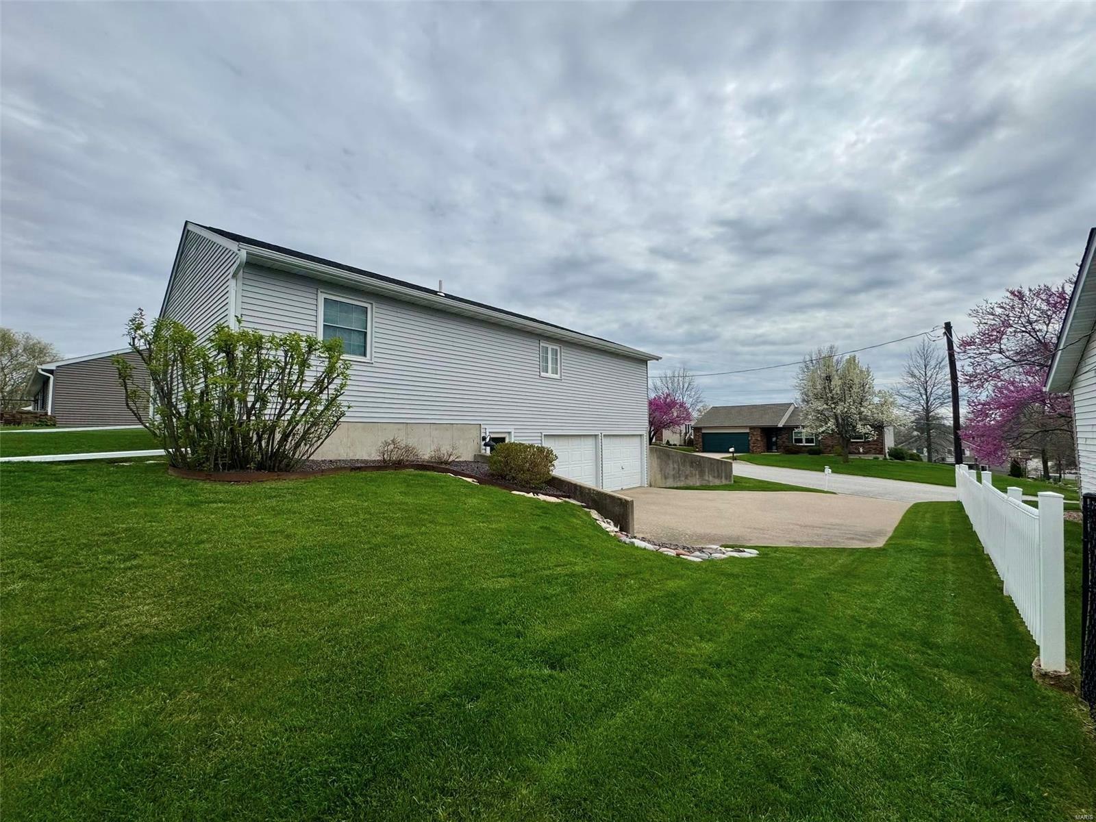 Property Photo: 4156 Red Bud Drive MO 63401