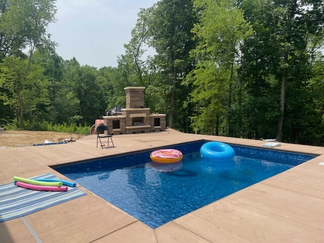 Property Photo: 349 Chipman Rd TN 37022