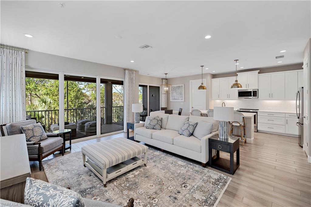 Property Photo: 2567 Seychelles Dr #205 FL 34112