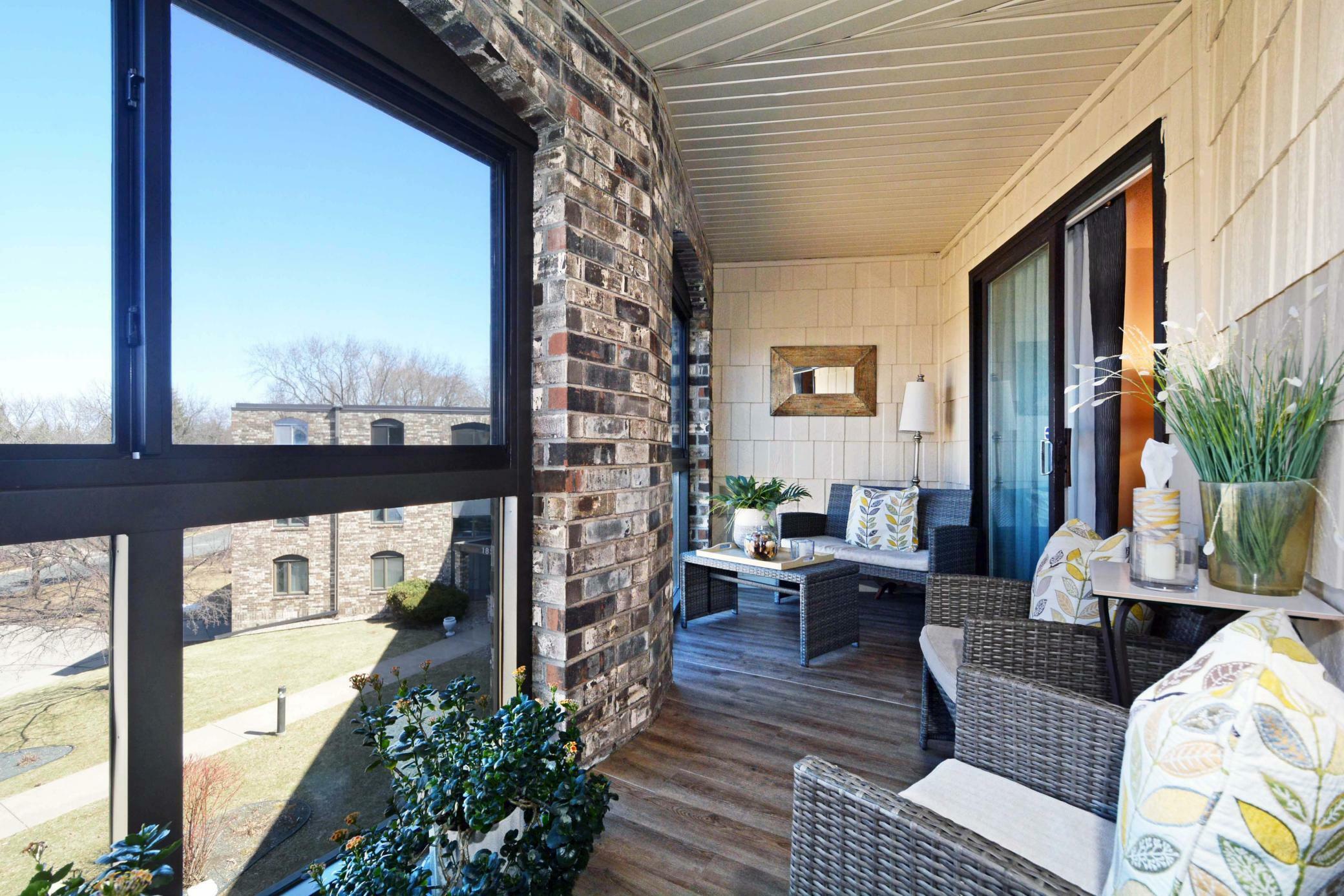 Property Photo: 1860 Eagle Ridge Drive W309 MN 55118