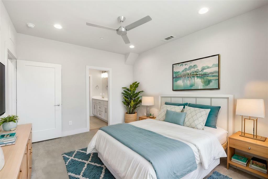 Property Photo: 4914 Live Oak Street 7 TX 75206
