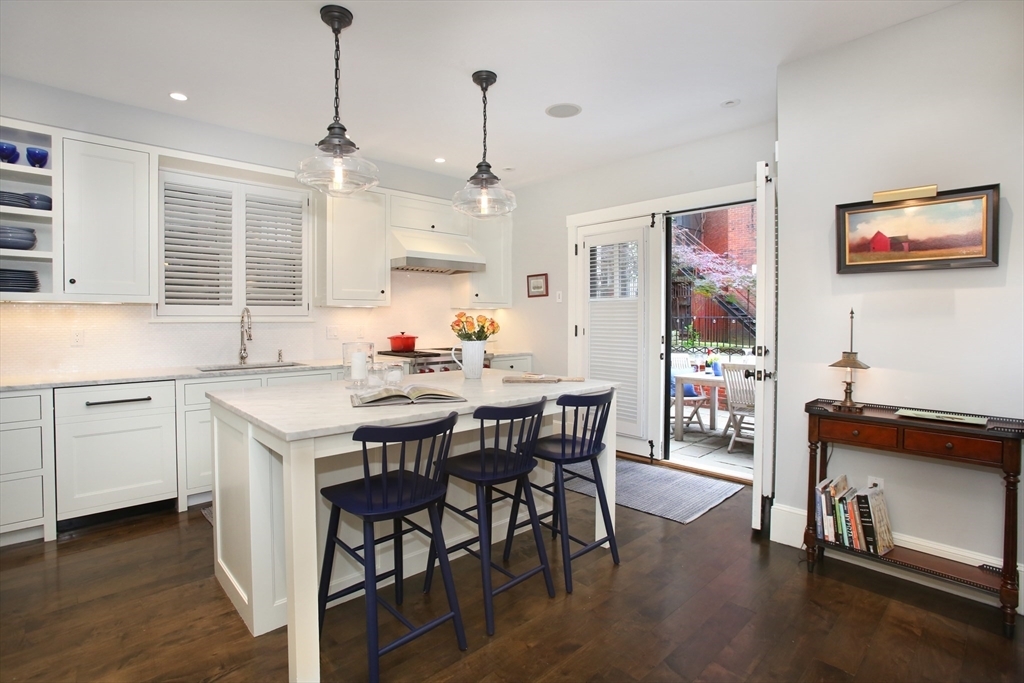 Property Photo: 7 Spruce Court MA 02108