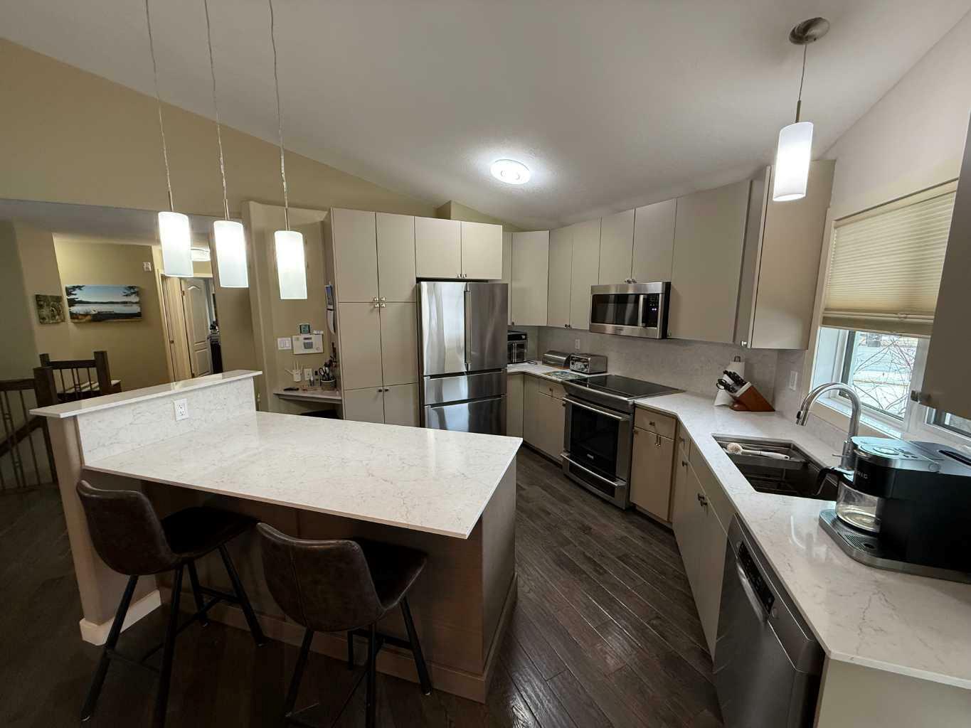 Property Photo: 200 McArdell Drive AB T7V 1Z2