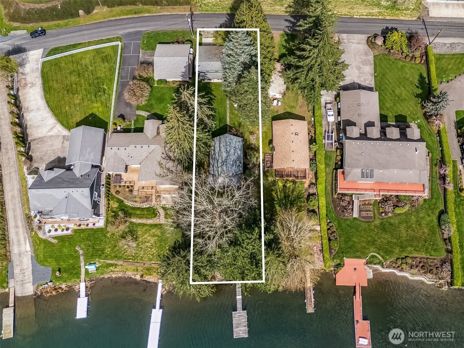 Property Photo:  137  Lake Road  WA 98585 