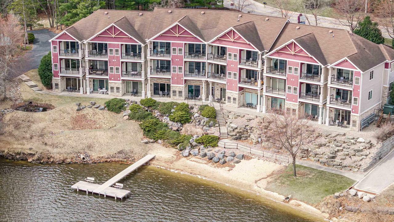 Property Photo: 680 East Hiawatha Drive 416 WI 53965
