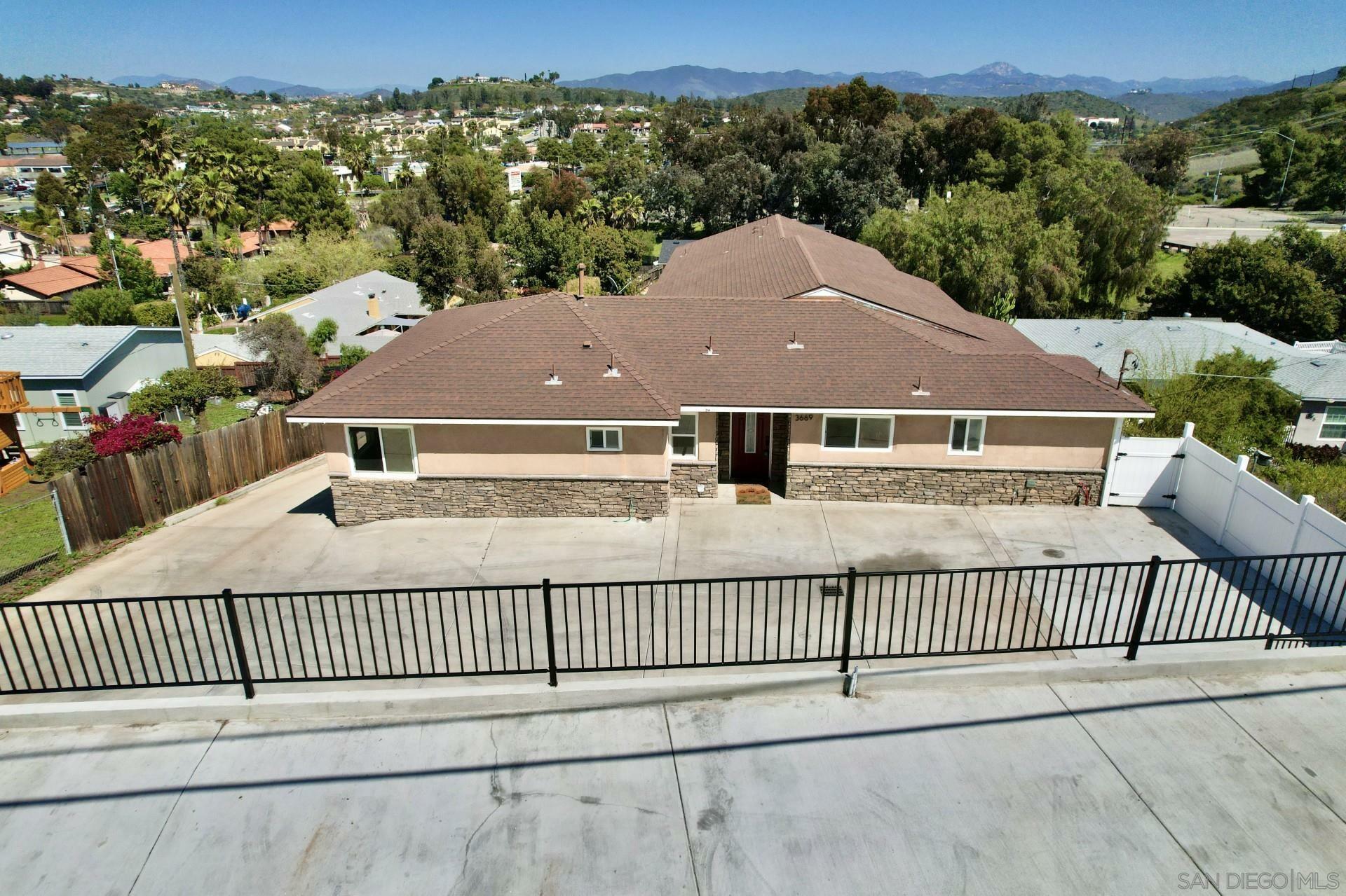 Property Photo: 3669 Calavo Dr CA 91977