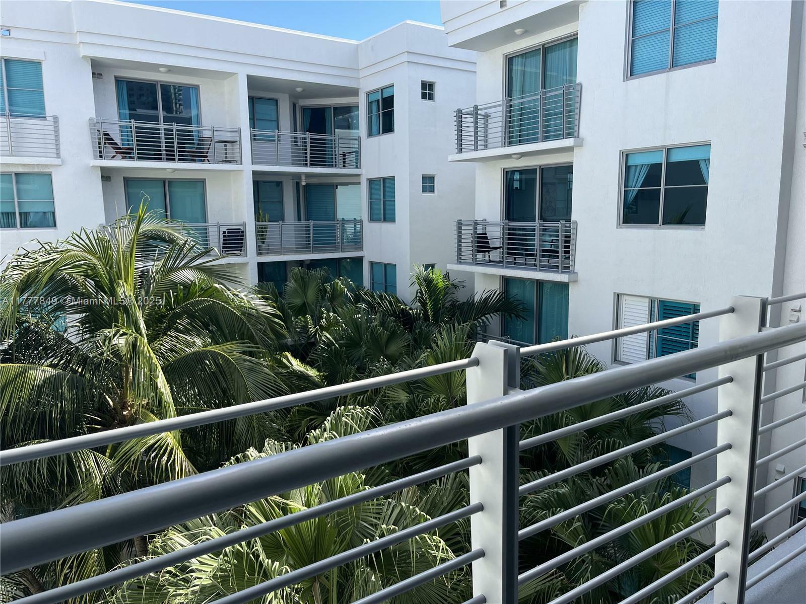 Property Photo: 110 Washington Ave 1718 FL 33139