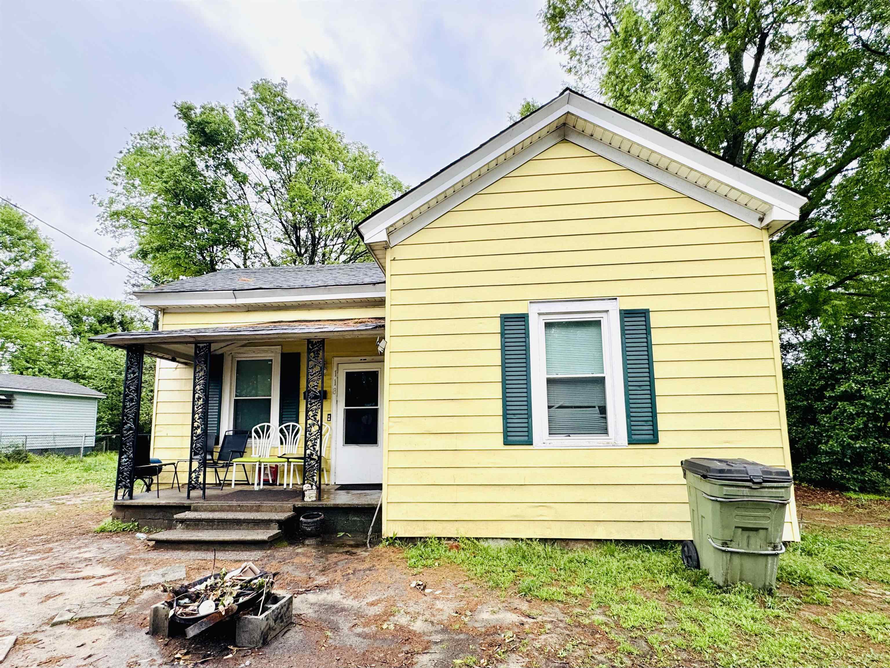 Property Photo:  118 Cherry Street  SC 29340 