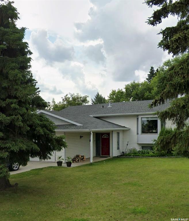 501 2nd Street W  Meadow Lake SK S9X 1C9 photo