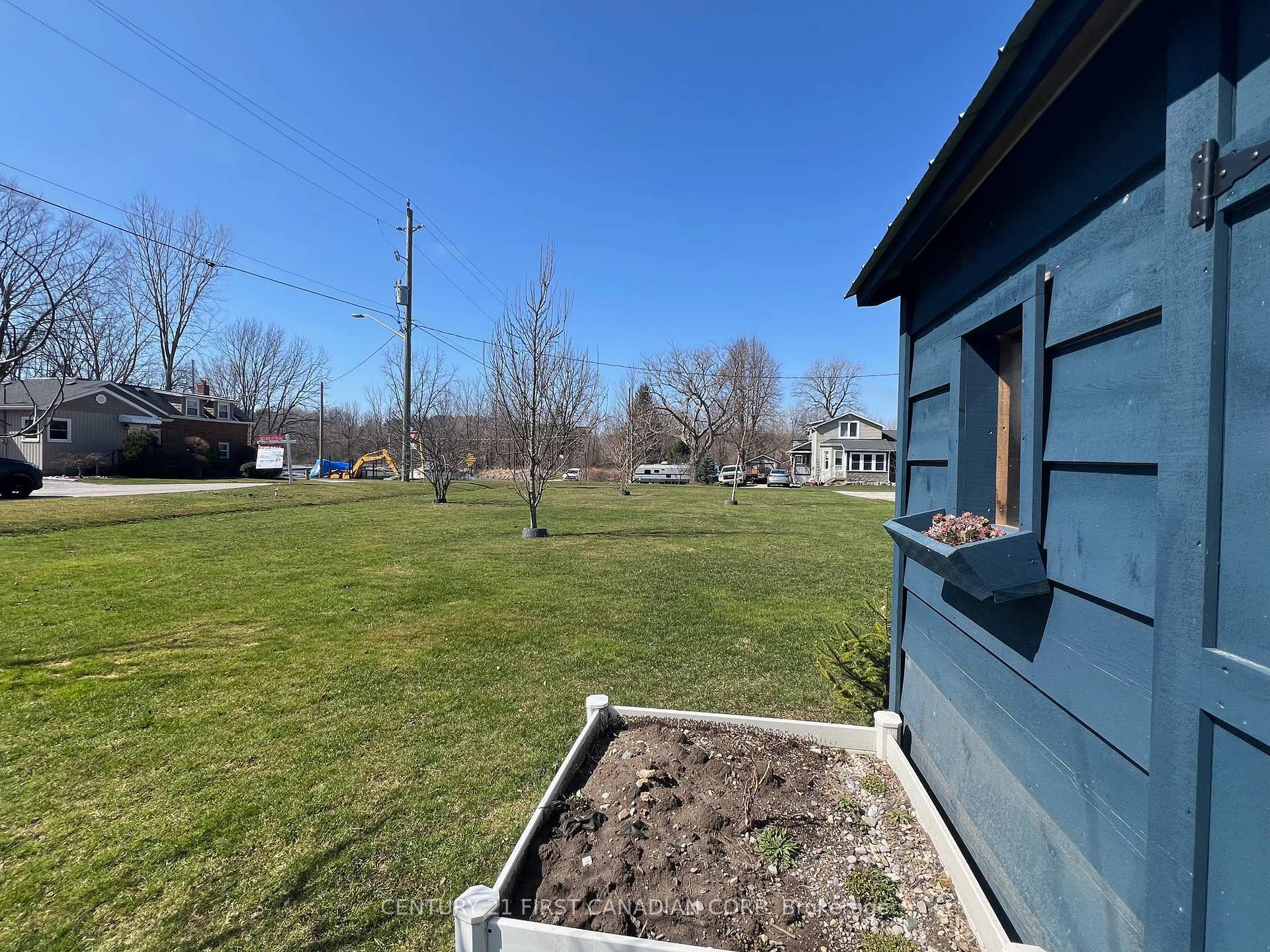 Property Photo: 337 Elizabeth Street ON N5L 1B3